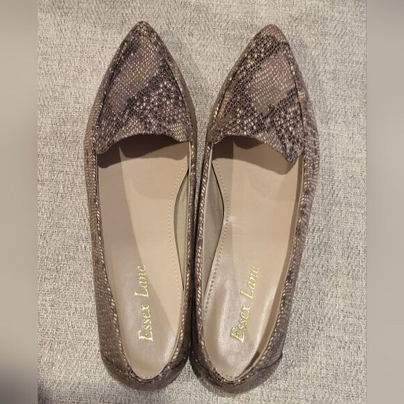 NEW! ESSEX LANE Aleanor Tan Multi Fashion Snake Pointy Toe Loafers Flats 6M - Picture 1 of 4